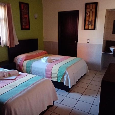 Hotel Real Plaza Ocosingo エクステリア 写真