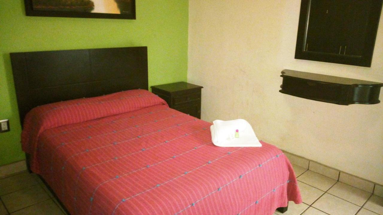 Hotel Real Plaza Ocosingo エクステリア 写真