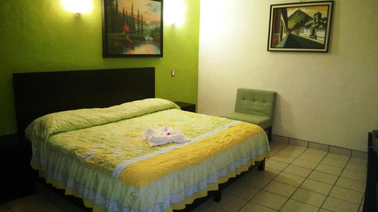 Hotel Real Plaza Ocosingo エクステリア 写真