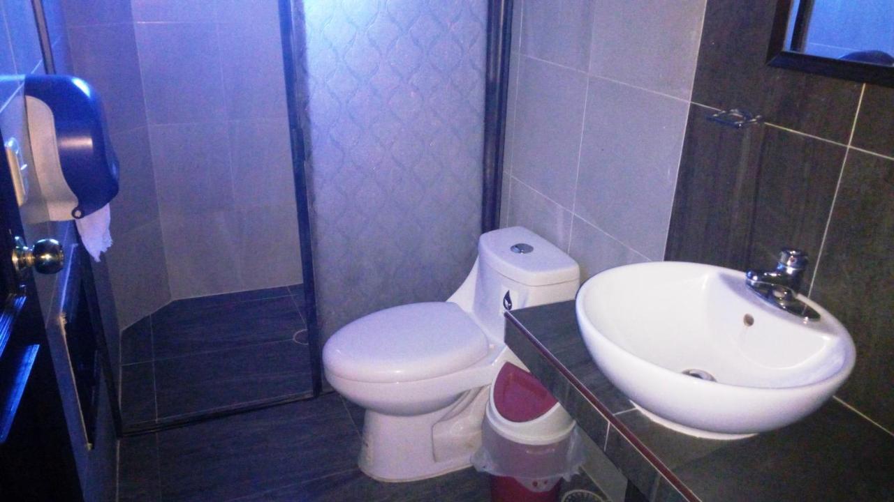 Hotel Real Plaza Ocosingo エクステリア 写真