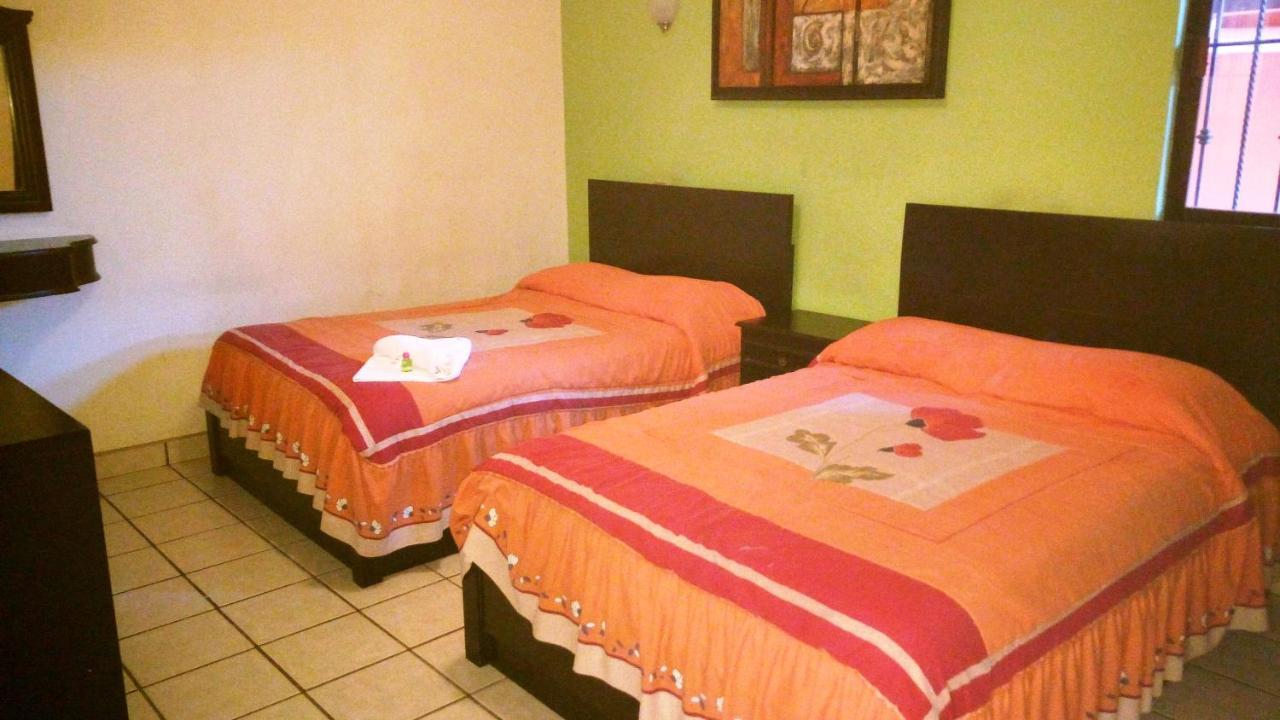 Hotel Real Plaza Ocosingo エクステリア 写真