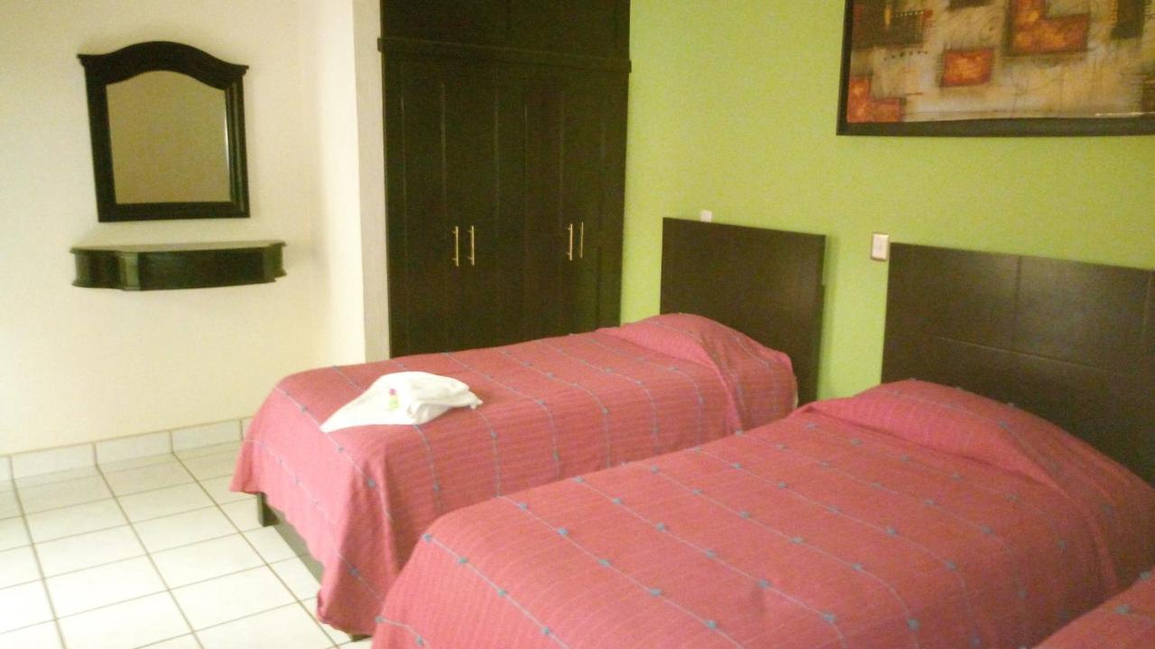 Hotel Real Plaza Ocosingo エクステリア 写真