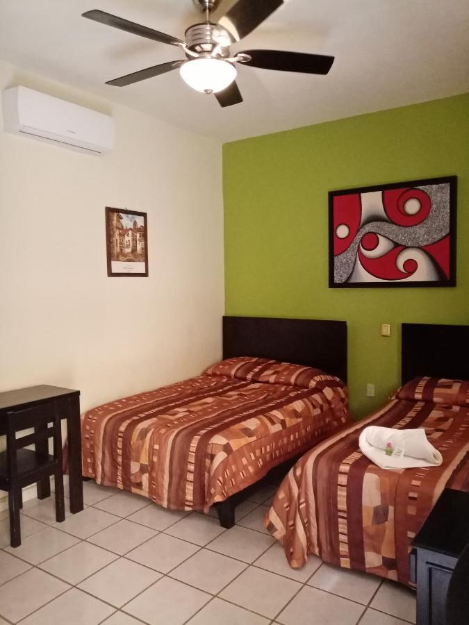 Hotel Real Plaza Ocosingo エクステリア 写真