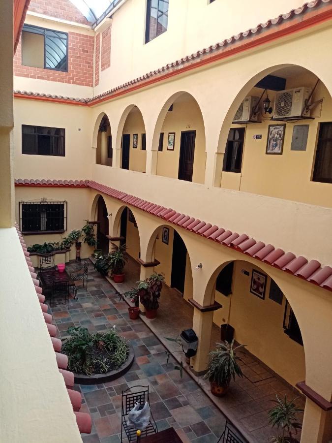 Hotel Real Plaza Ocosingo エクステリア 写真