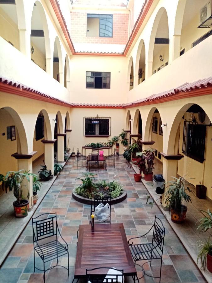 Hotel Real Plaza Ocosingo エクステリア 写真